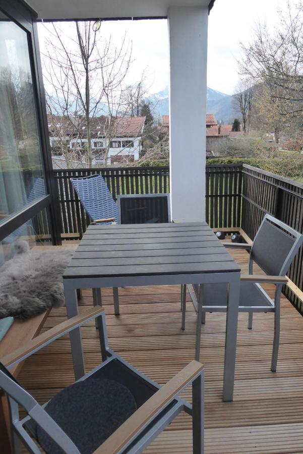 Vip Deluxe 107Qm Auf Zwei Etagen 1 Dopplezimmer Eg 1 Doppelzimmer Auf Der Galerie Sowie 2 Badezimmer Und Komplette Kueche Mit Mikrowelle Und Backofen Ideal Fuer 1 Bis 6 Gaeste Direkter Blick Auf Garten Und Bergblick Alles Nur Nicht 0815 Lägenhet Schliersee Exteriör bild