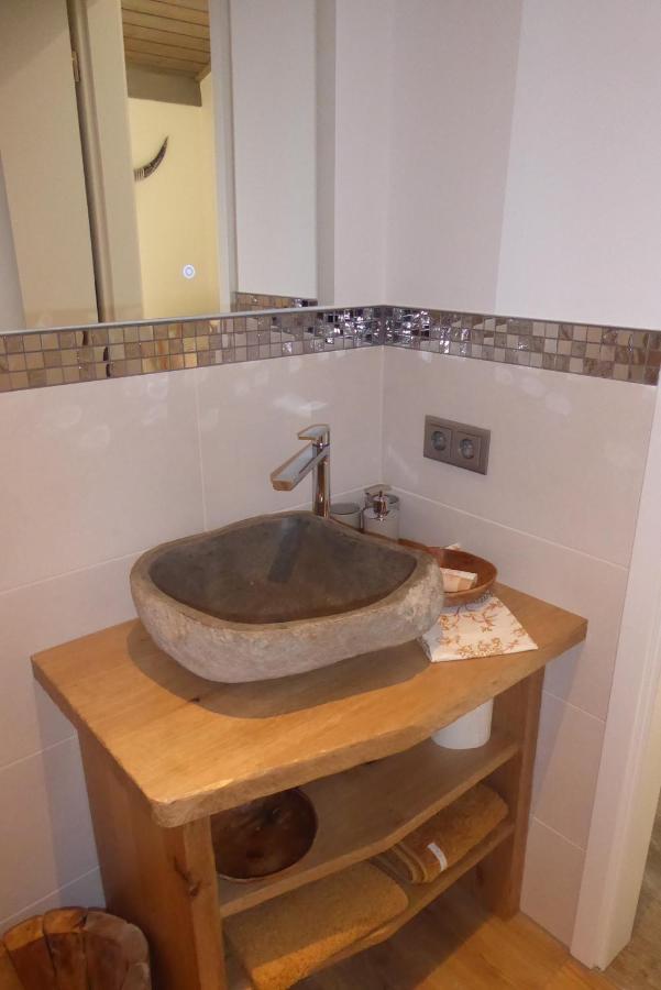 Vip Deluxe 107Qm Auf Zwei Etagen 1 Dopplezimmer Eg 1 Doppelzimmer Auf Der Galerie Sowie 2 Badezimmer Und Komplette Kueche Mit Mikrowelle Und Backofen Ideal Fuer 1 Bis 6 Gaeste Direkter Blick Auf Garten Und Bergblick Alles Nur Nicht 0815 Lägenhet Schliersee Exteriör bild
