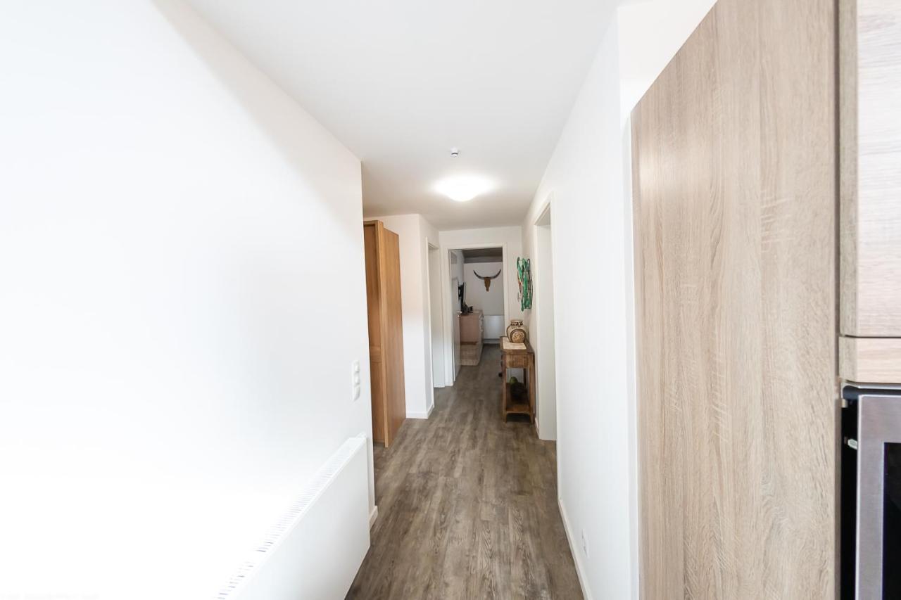 Vip Deluxe 107Qm Auf Zwei Etagen 1 Dopplezimmer Eg 1 Doppelzimmer Auf Der Galerie Sowie 2 Badezimmer Und Komplette Kueche Mit Mikrowelle Und Backofen Ideal Fuer 1 Bis 6 Gaeste Direkter Blick Auf Garten Und Bergblick Alles Nur Nicht 0815 Lägenhet Schliersee Exteriör bild